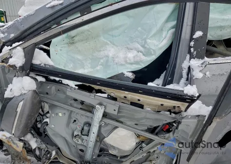 2015 Nissan Rogue S z USA, uszkodzony, nr VIN KNMAT2MV4FP534714